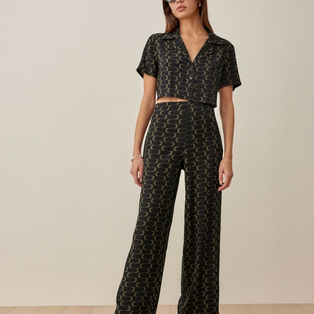 Noah Two Piece Linguini Color